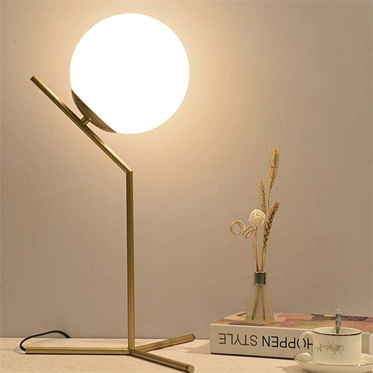 Lampe de table moderne